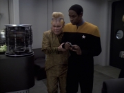 Filename=extant_StarTrek_VOY_6x25-TheHauntingOfDeckTwelve_00664.jpg
Filesize=138KiB
Dimensions=1200x900
Date added=Jan 03, 2020 extant_StarTrek_VOY_6x25-TheHauntingOfDeckTwelve_00664.jpg