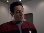 extant_StarTrek_VOY_6x25-TheHauntingOfDeckTwelve_01030.jpg