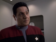 extant_StarTrek_VOY_6x25-TheHauntingOfDeckTwelve_01084.jpg