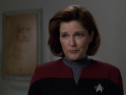 extant_StarTrek_VOY_6x25-TheHauntingOfDeckTwelve_01098.jpg