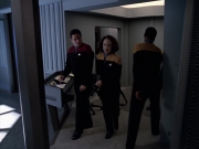 Filename=extant_StarTrek_VOY_6x25-TheHauntingOfDeckTwelve_01317.jpg
Filesize=159KiB
Dimensions=1200x900
Date added=Jan 03, 2020 extant_StarTrek_VOY_6x25-TheHauntingOfDeckTwelve_01317.jpg