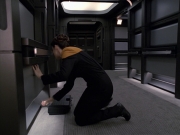 extant_StarTrek_VOY_6x25-TheHauntingOfDeckTwelve_01332.jpg