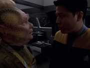 extant_StarTrek_VOY_6x25-TheHauntingOfDeckTwelve_01675.jpg