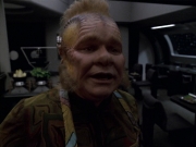 extant_StarTrek_VOY_6x25-TheHauntingOfDeckTwelve_01687.jpg