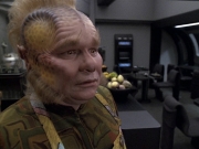 extant_StarTrek_VOY_6x25-TheHauntingOfDeckTwelve_01693.jpg