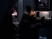 extant_StarTrek_VOY_6x25-TheHauntingOfDeckTwelve_01724.jpg