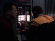 extant_StarTrek_VOY_6x25-TheHauntingOfDeckTwelve_01731.jpg