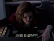 extant_StarTrek_VOY_6x25-TheHauntingOfDeckTwelve_01753.jpg