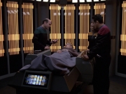 extant_StarTrek_VOY_6x25-TheHauntingOfDeckTwelve_01833.jpg