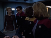 extant_StarTrek_VOY_6x25-TheHauntingOfDeckTwelve_01861.jpg