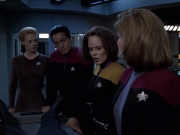 extant_StarTrek_VOY_6x25-TheHauntingOfDeckTwelve_01875.jpg