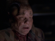 extant_StarTrek_VOY_6x25-TheHauntingOfDeckTwelve_02227.jpg