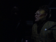 extant_StarTrek_VOY_6x25-TheHauntingOfDeckTwelve_02422.jpg