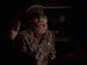 extant_StarTrek_VOY_6x25-TheHauntingOfDeckTwelve_02459.jpg