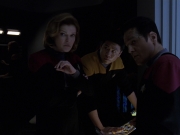 Filename=extant_StarTrek_VOY_6x25-TheHauntingOfDeckTwelve_02559.jpg
Filesize=123KiB
Dimensions=1200x900
Date added=Jan 03, 2020 extant_StarTrek_VOY_6x25-TheHauntingOfDeckTwelve_02559.jpg