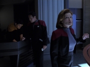 extant_StarTrek_VOY_6x25-TheHauntingOfDeckTwelve_02605.jpg