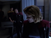 extant_StarTrek_VOY_6x25-TheHauntingOfDeckTwelve_02650.jpg