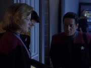 Filename=extant_StarTrek_VOY_6x25-TheHauntingOfDeckTwelve_02712.jpg
Filesize=161KiB
Dimensions=1200x900
Date added=Jan 03, 2020 extant_StarTrek_VOY_6x25-TheHauntingOfDeckTwelve_02712.jpg