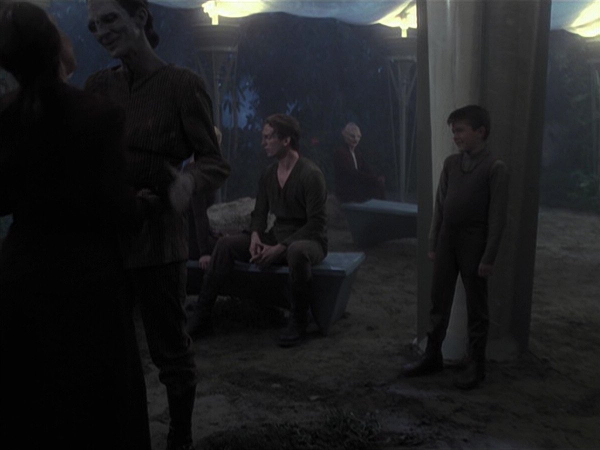 extant_StarTrek_VOY_6x26-UnimatrixZeroPart1_01251.jpg