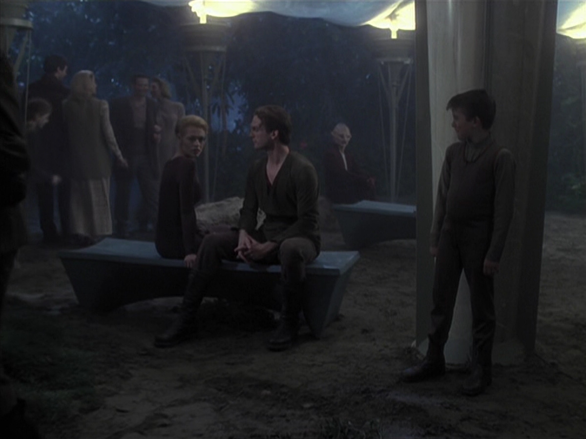 extant_StarTrek_VOY_6x26-UnimatrixZeroPart1_01253.jpg
