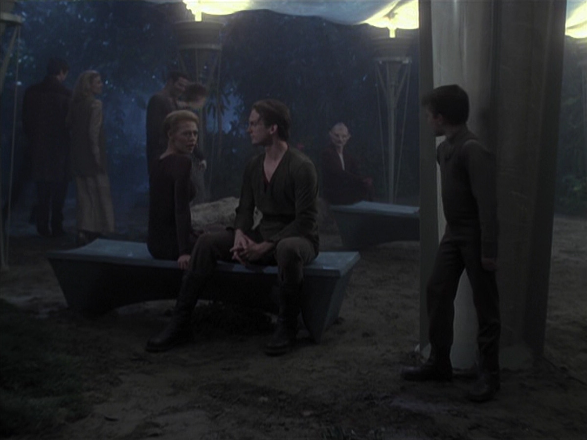 extant_StarTrek_VOY_6x26-UnimatrixZeroPart1_01254.jpg