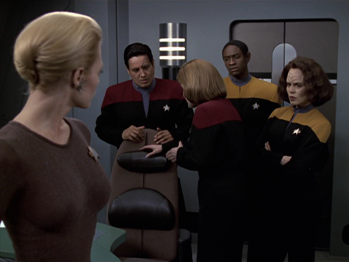extant_StarTrek_VOY_6x26-UnimatrixZeroPart1_01568.jpg