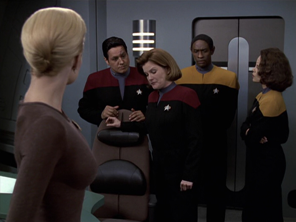 extant_StarTrek_VOY_6x26-UnimatrixZeroPart1_01575.jpg
