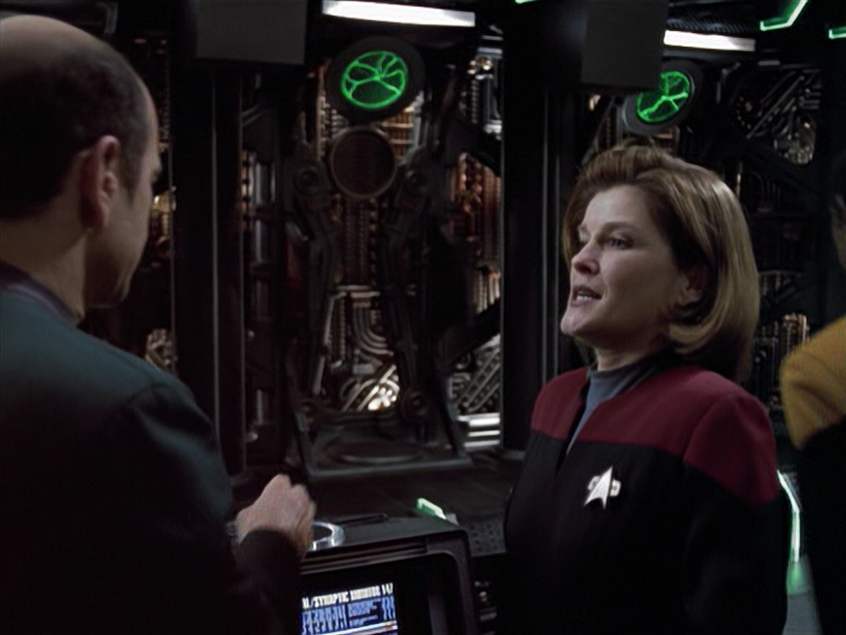extant_StarTrek_VOY_6x26-UnimatrixZeroPart1_01675.jpg