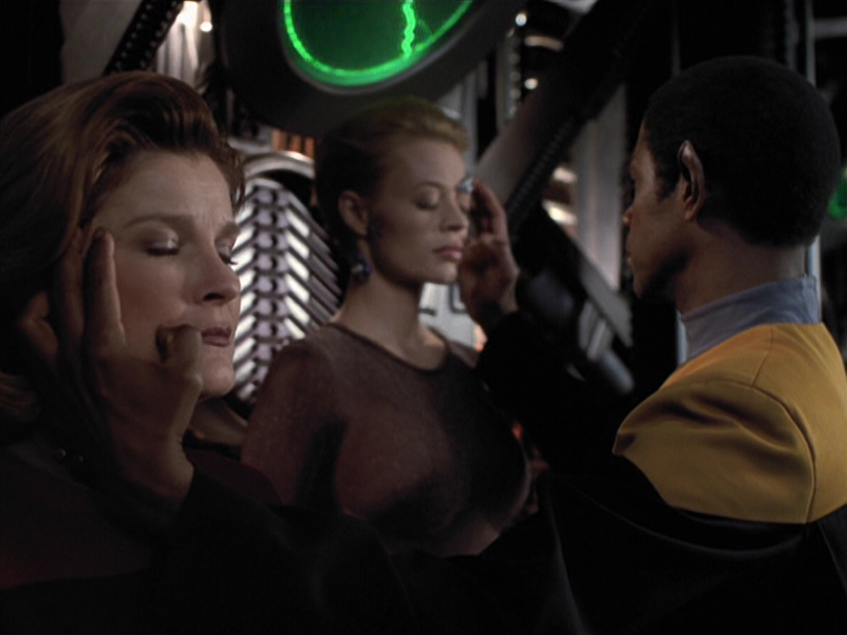 extant_StarTrek_VOY_6x26-UnimatrixZeroPart1_01709.jpg