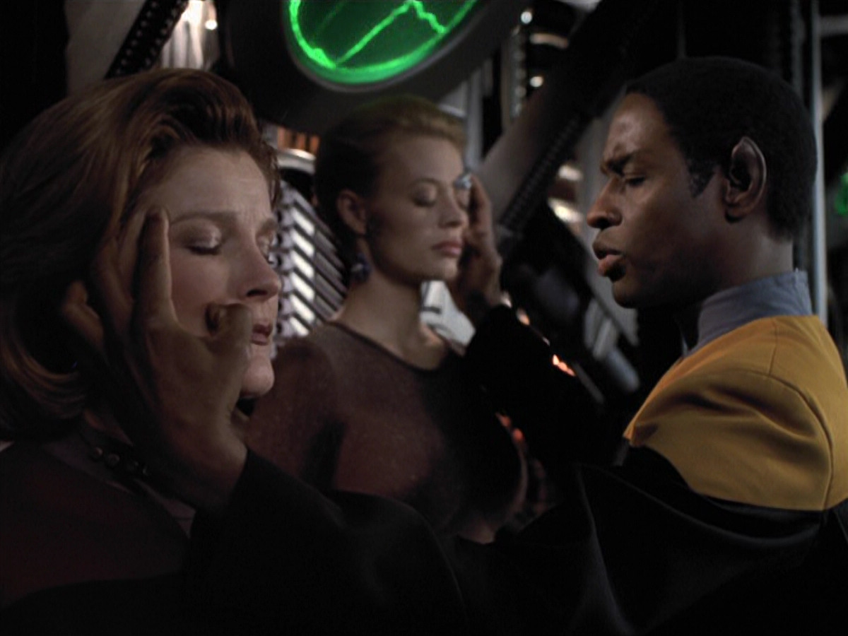 extant_StarTrek_VOY_6x26-UnimatrixZeroPart1_01715.jpg