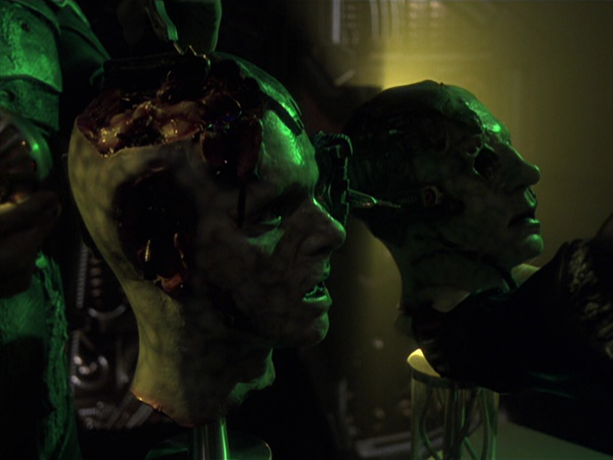 extant_StarTrek_VOY_6x26-UnimatrixZeroPart1_01806.jpg