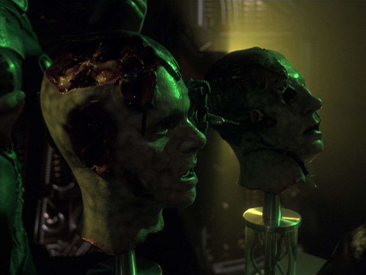 extant_StarTrek_VOY_6x26-UnimatrixZeroPart1_01808.jpg