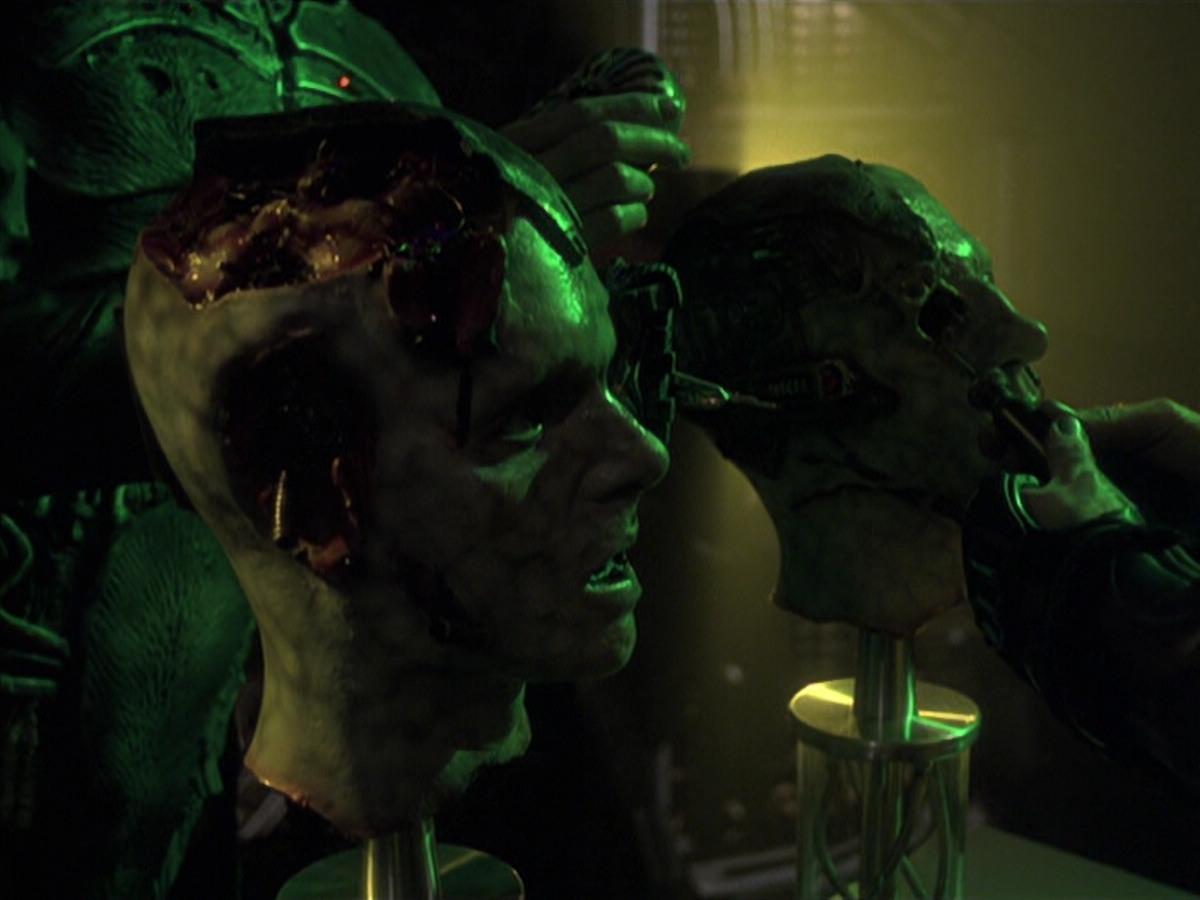 extant_StarTrek_VOY_6x26-UnimatrixZeroPart1_01812.jpg