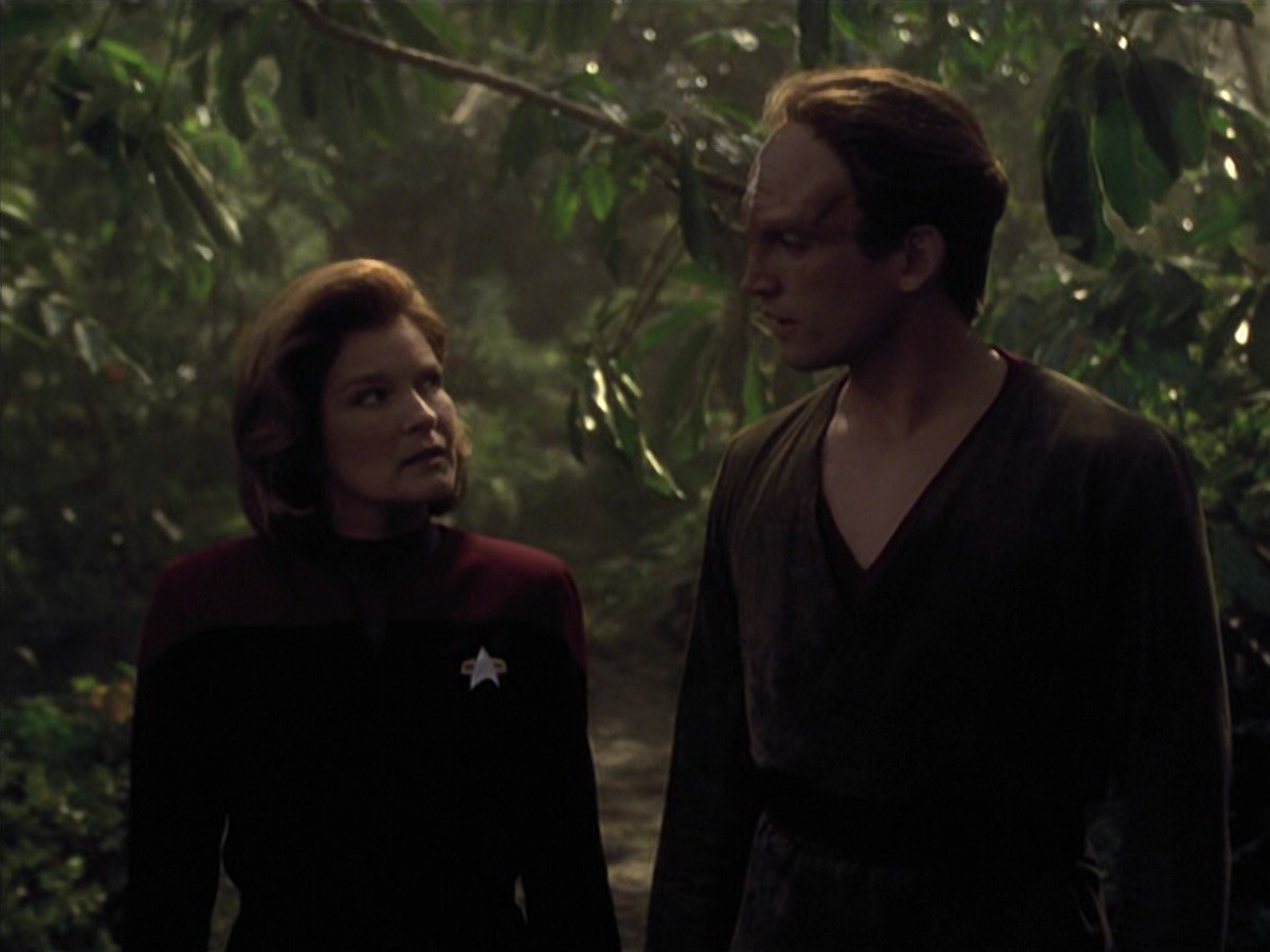 extant_StarTrek_VOY_6x26-UnimatrixZeroPart1_01936.jpg