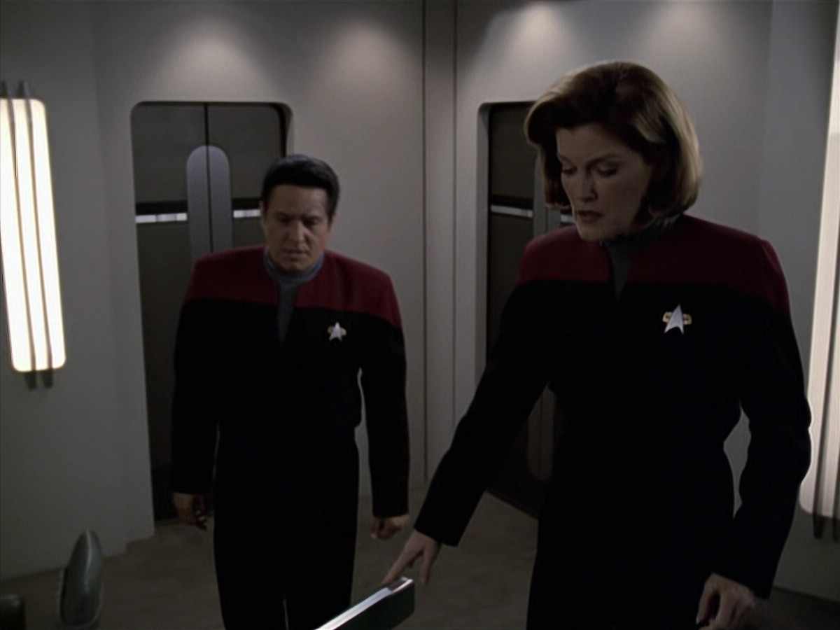 extant_StarTrek_VOY_6x26-UnimatrixZeroPart1_02143.jpg