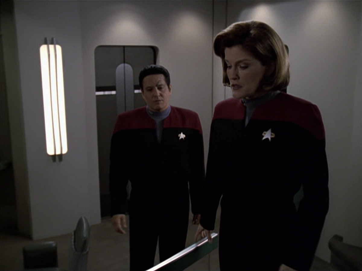 extant_StarTrek_VOY_6x26-UnimatrixZeroPart1_02144.jpg