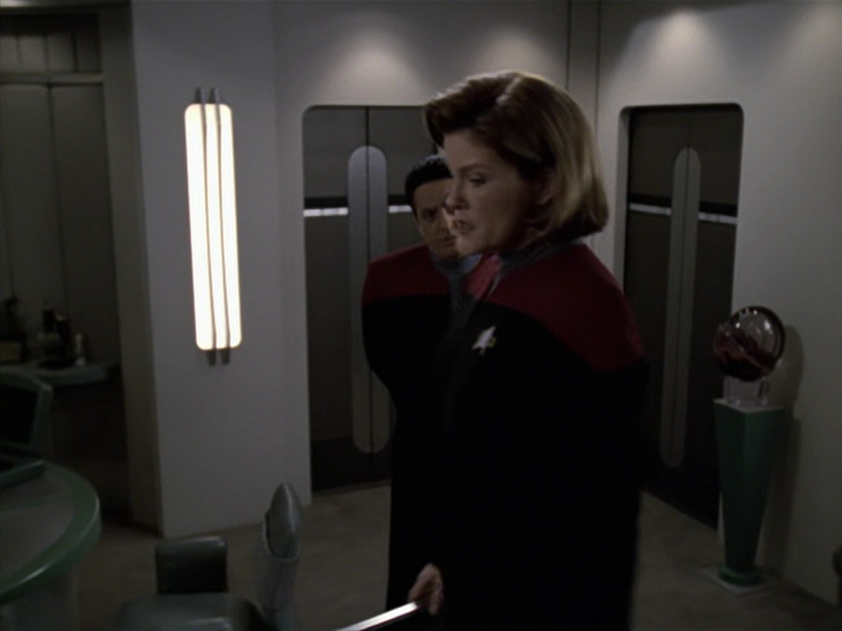 extant_StarTrek_VOY_6x26-UnimatrixZeroPart1_02145.jpg