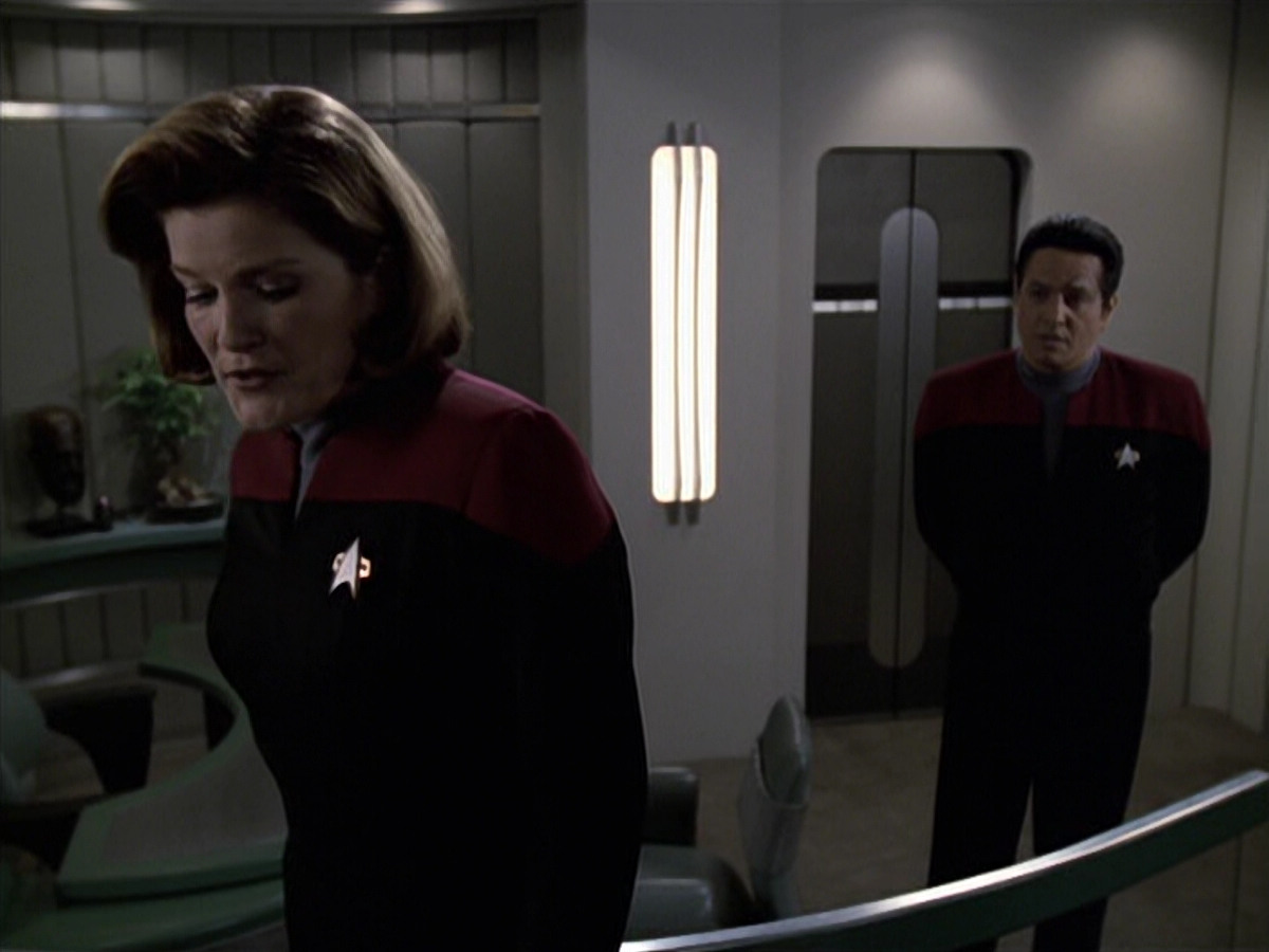 extant_StarTrek_VOY_6x26-UnimatrixZeroPart1_02155.jpg