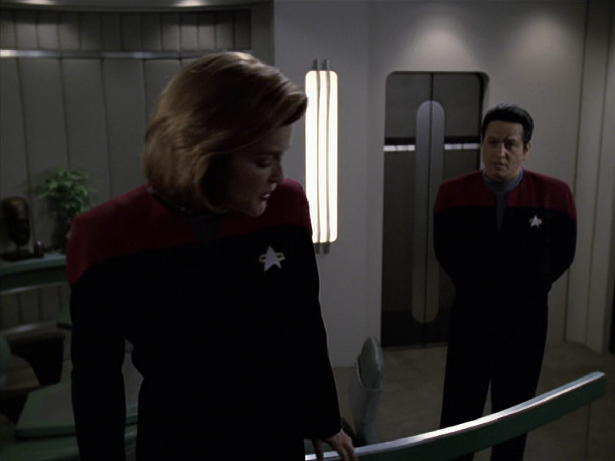 extant_StarTrek_VOY_6x26-UnimatrixZeroPart1_02158.jpg
