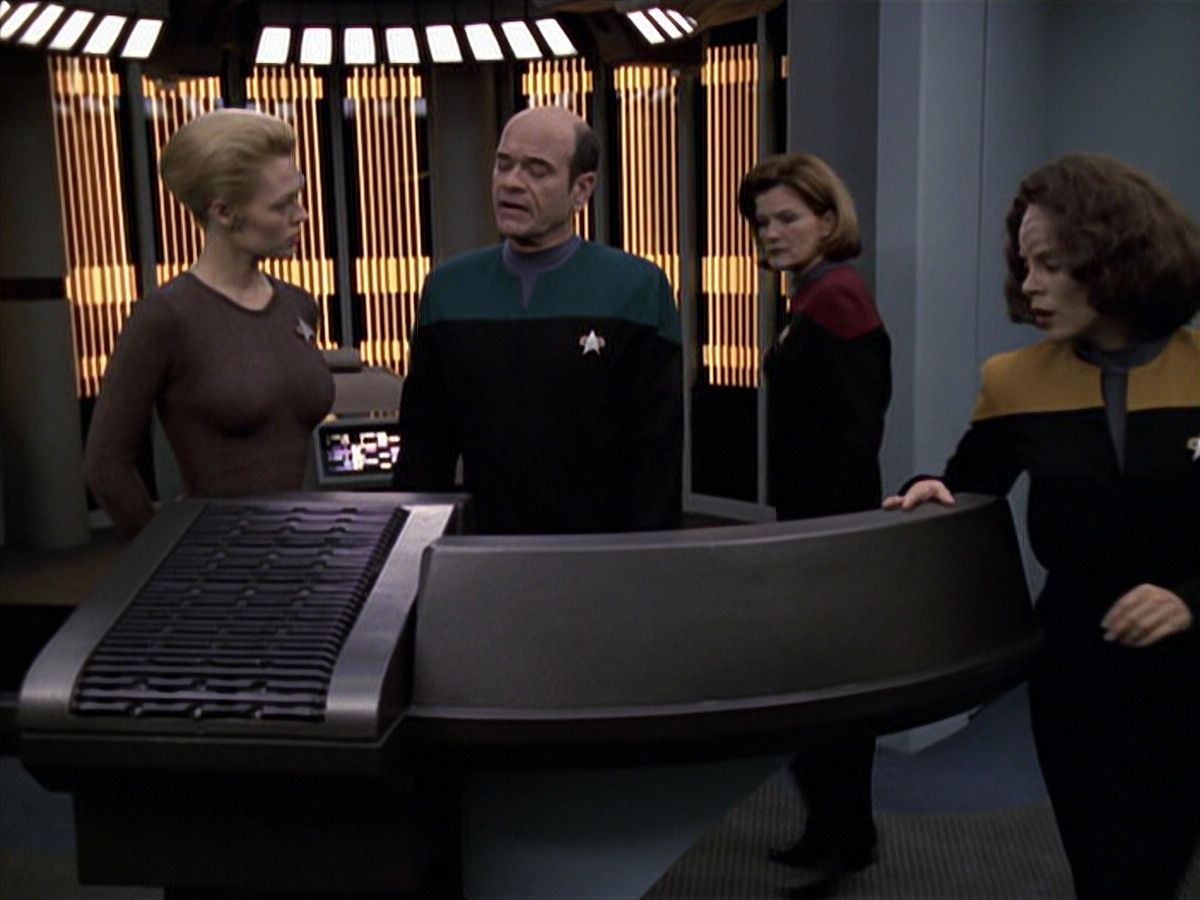 extant_StarTrek_VOY_6x26-UnimatrixZeroPart1_02279.jpg