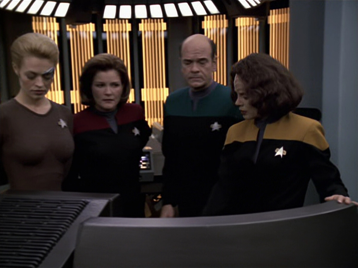 extant_StarTrek_VOY_6x26-UnimatrixZeroPart1_02329.jpg