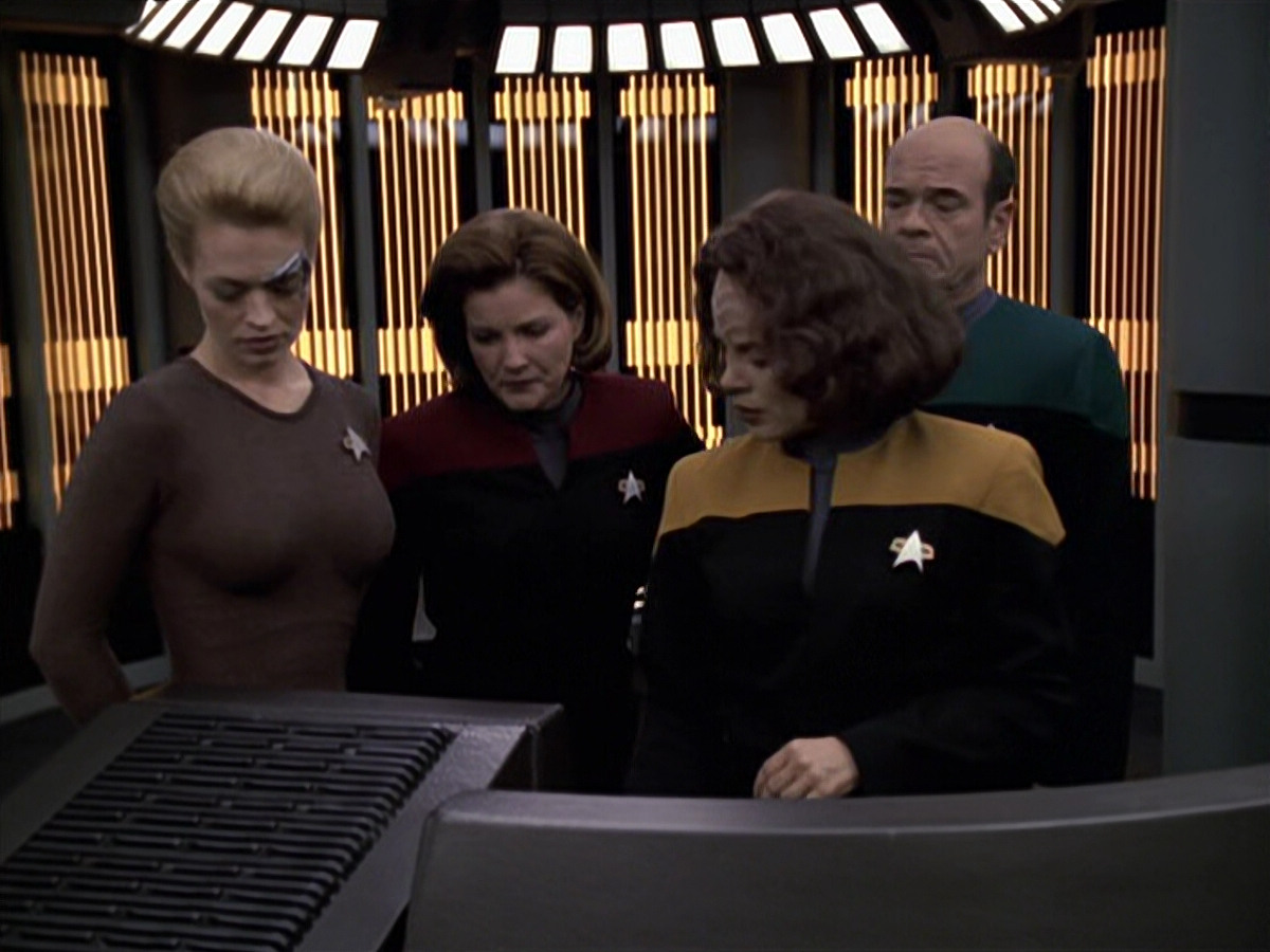 extant_StarTrek_VOY_6x26-UnimatrixZeroPart1_02330.jpg