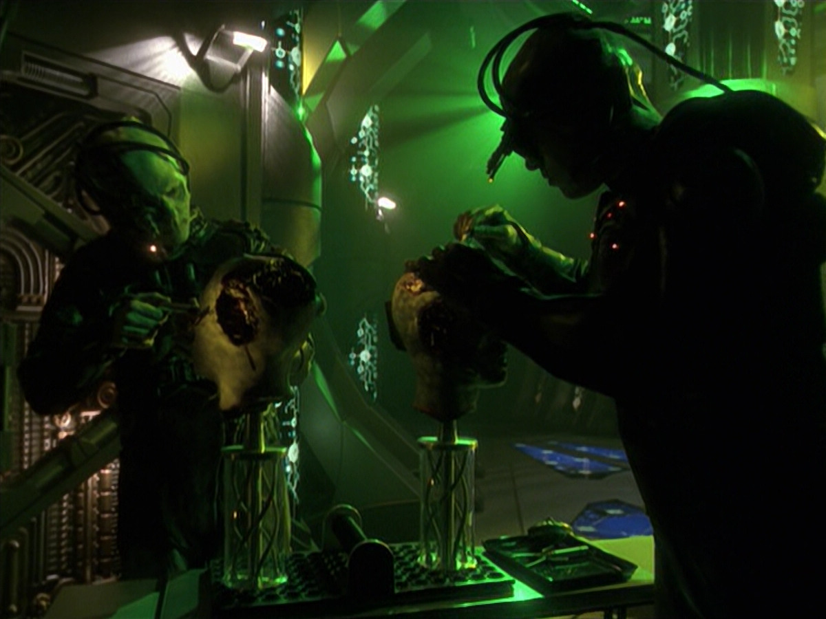 extant_StarTrek_VOY_6x26-UnimatrixZeroPart1_03285.jpg
