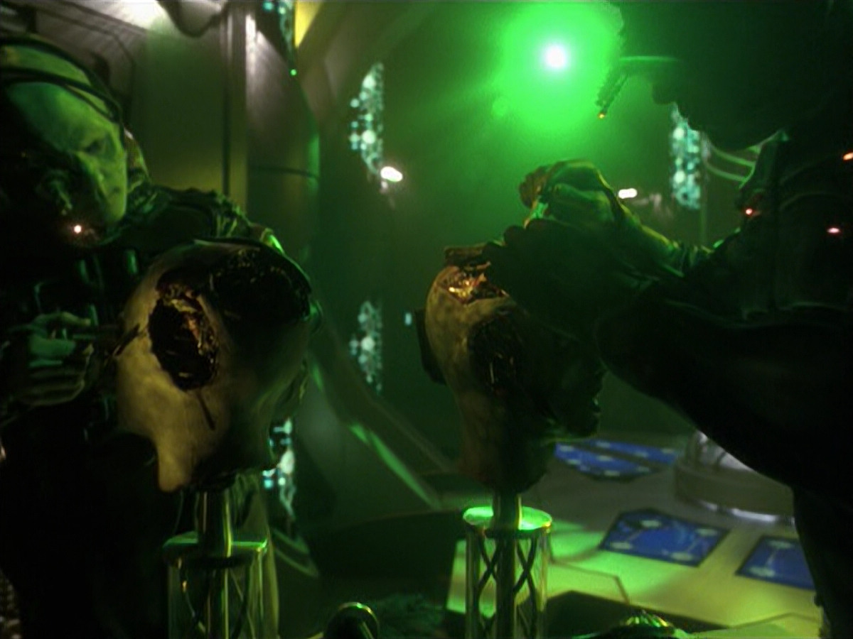 extant_StarTrek_VOY_6x26-UnimatrixZeroPart1_03287.jpg