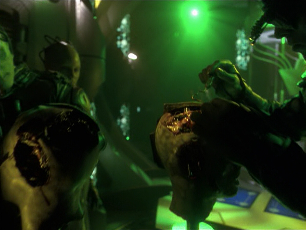 extant_StarTrek_VOY_6x26-UnimatrixZeroPart1_03288.jpg