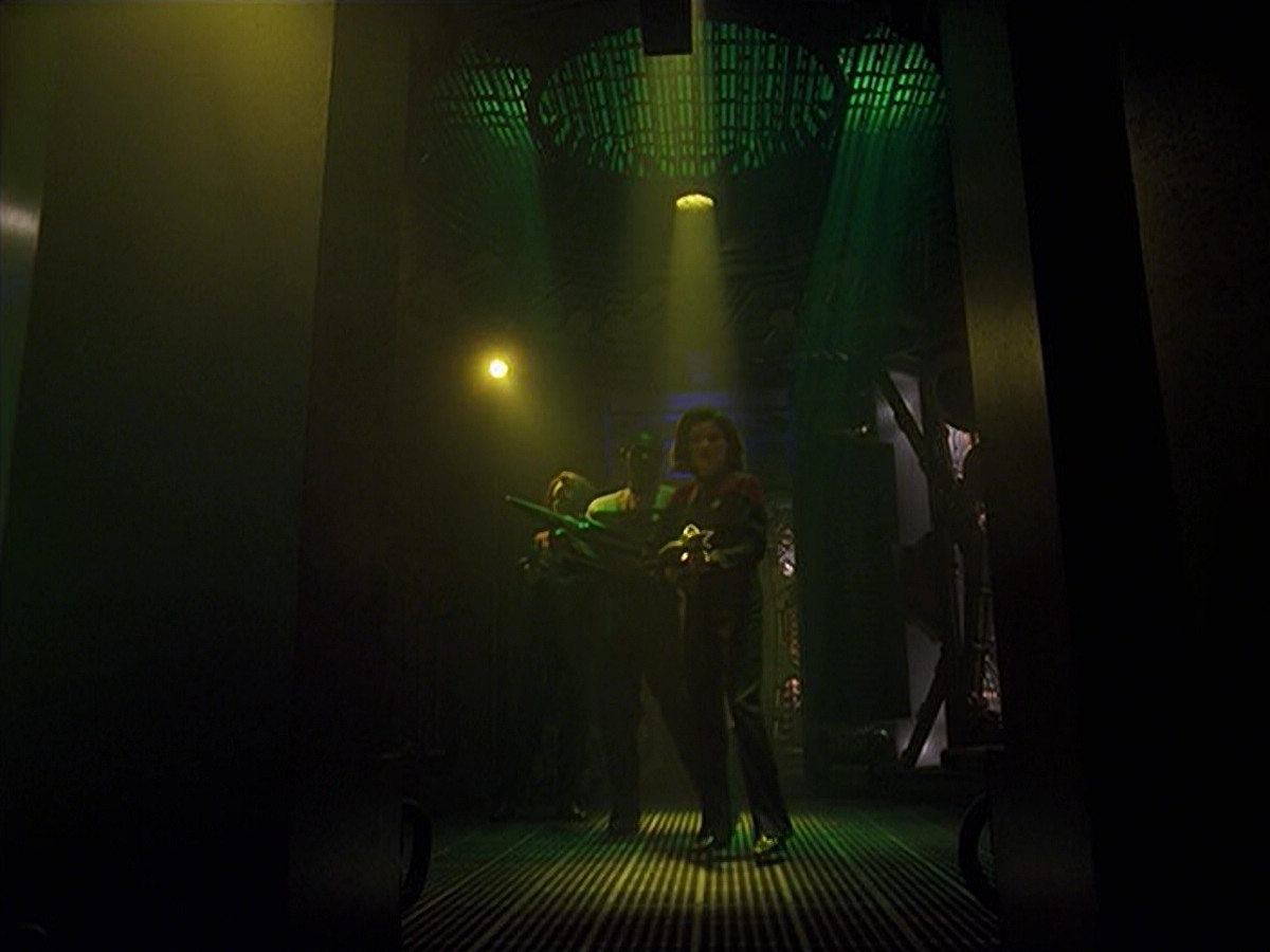 extant_StarTrek_VOY_6x26-UnimatrixZeroPart1_03384.jpg