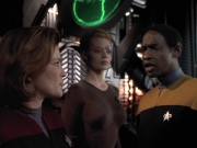Filename=extant_StarTrek_VOY_6x26-UnimatrixZeroPart1_01696.jpg
Filesize=161KiB
Dimensions=1200x900
Date added=Jan 03, 2020 extant_StarTrek_VOY_6x26-UnimatrixZeroPart1_01696.jpg