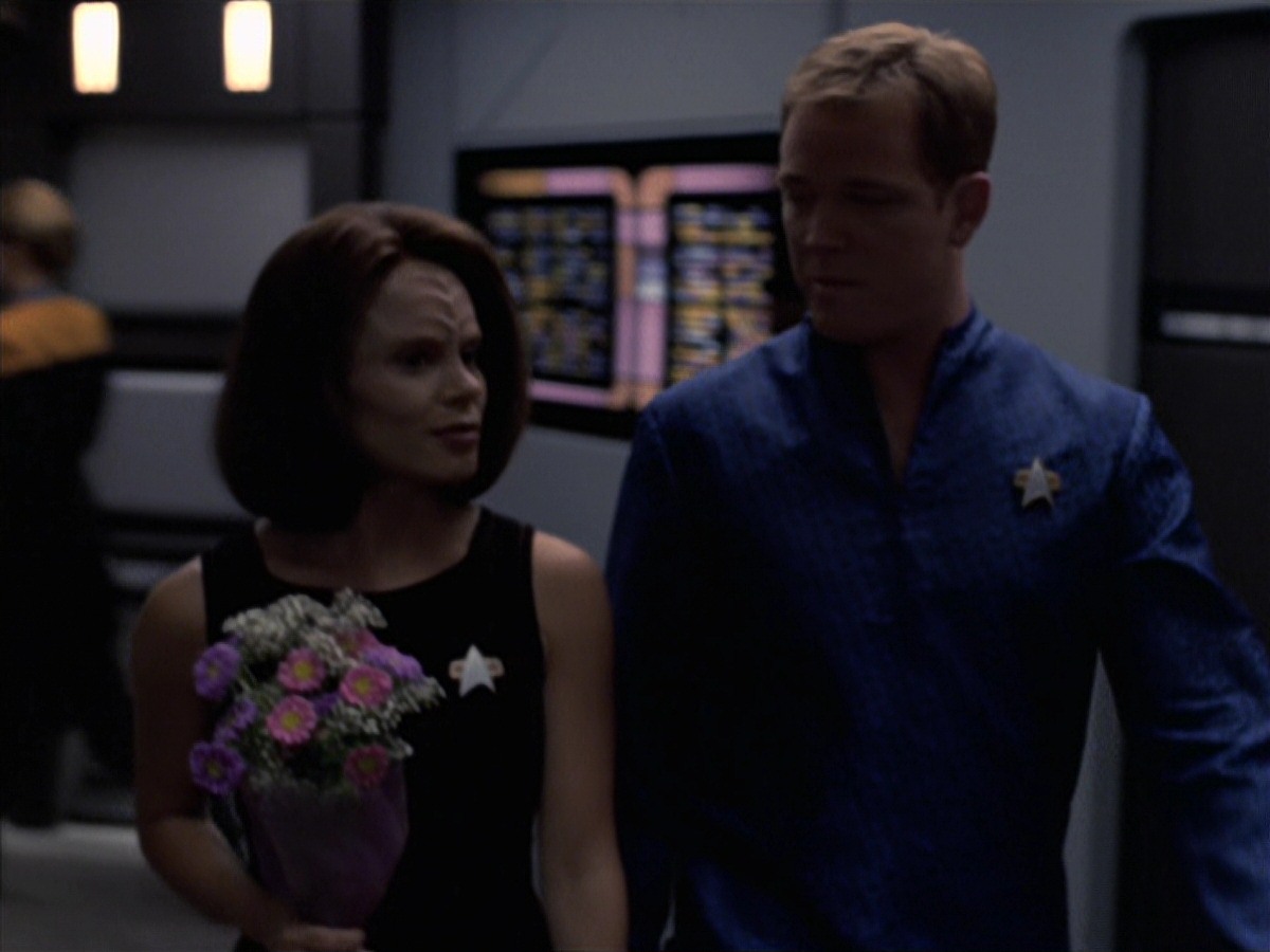 extant_StarTrek_VOY_7x04-Repression_0226.jpg