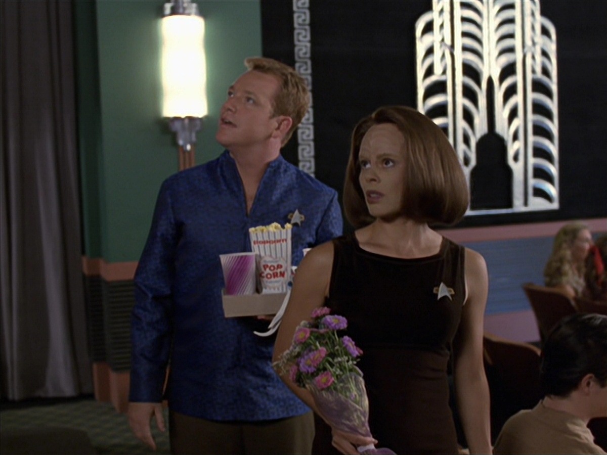 extant_StarTrek_VOY_7x04-Repression_0259.jpg
