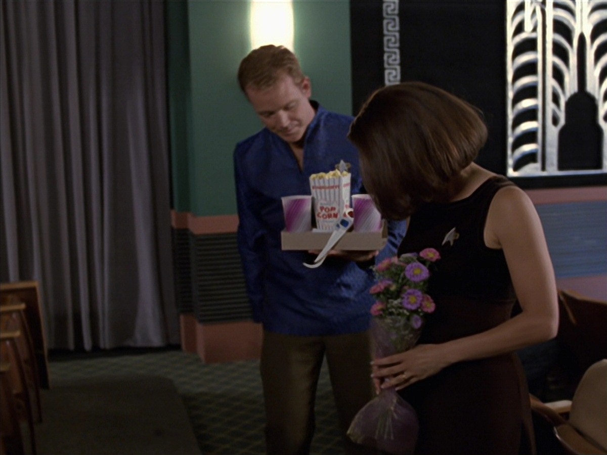 extant_StarTrek_VOY_7x04-Repression_0269.jpg